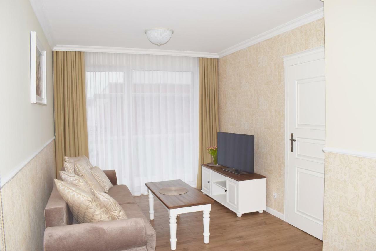 Kolobrzeg Apartament 2 Pokojowy Bursztynowe Apartment Exterior photo